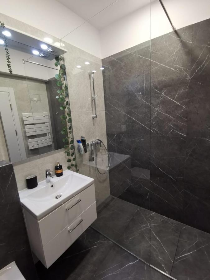 Sunset Bucharest Rebreanu Apartment Екстериор снимка